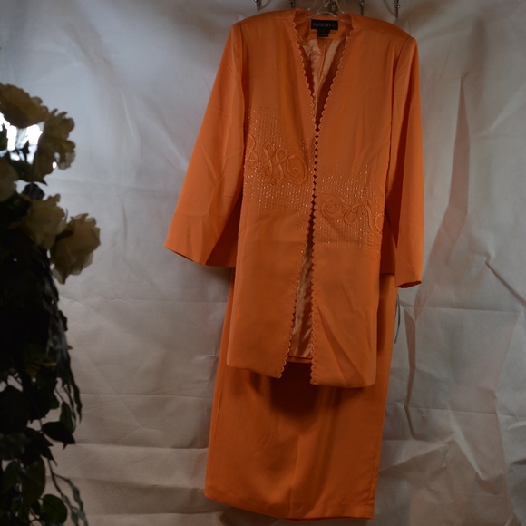 Special Occasion/MOB/Wedding/Church  3 pc beaded/Embellished Suit NWT SZ 14 - Picture 3 of 11